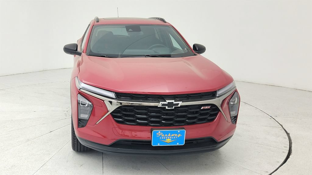 New 2026 Chevrolet Trax RS w/ Sunroof Package FWD image 2