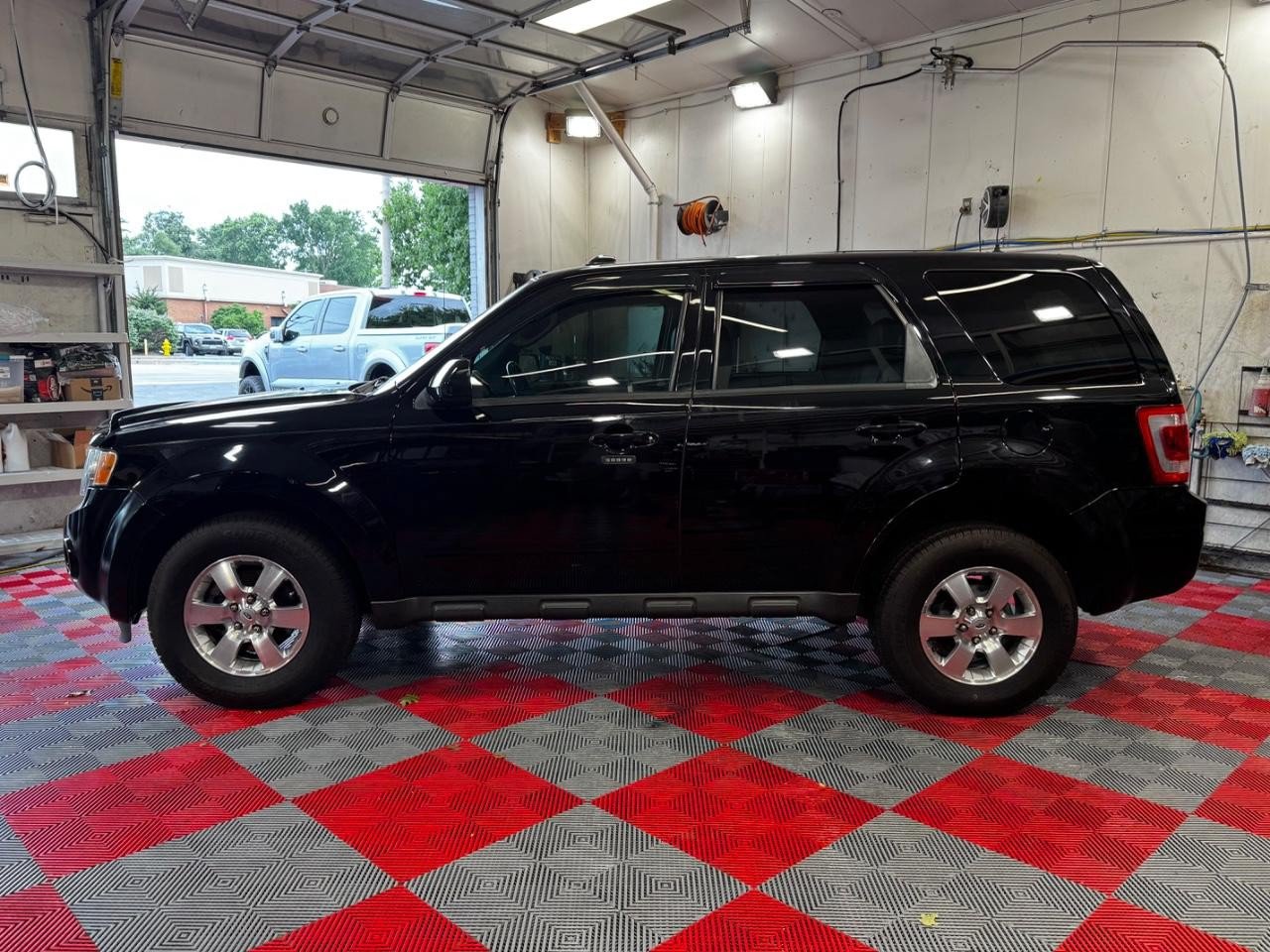 Used 2012 Ford Escape Limited AWD/4WD image 4