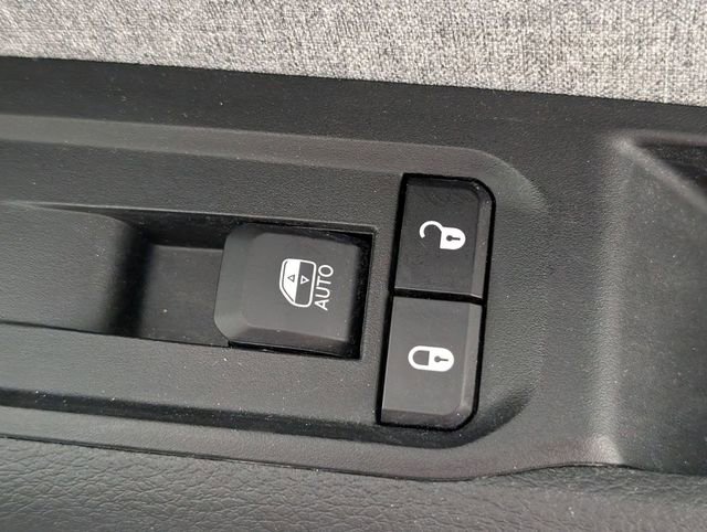 Used 2023 Jeep Compass Sport AWD/4WD image 32