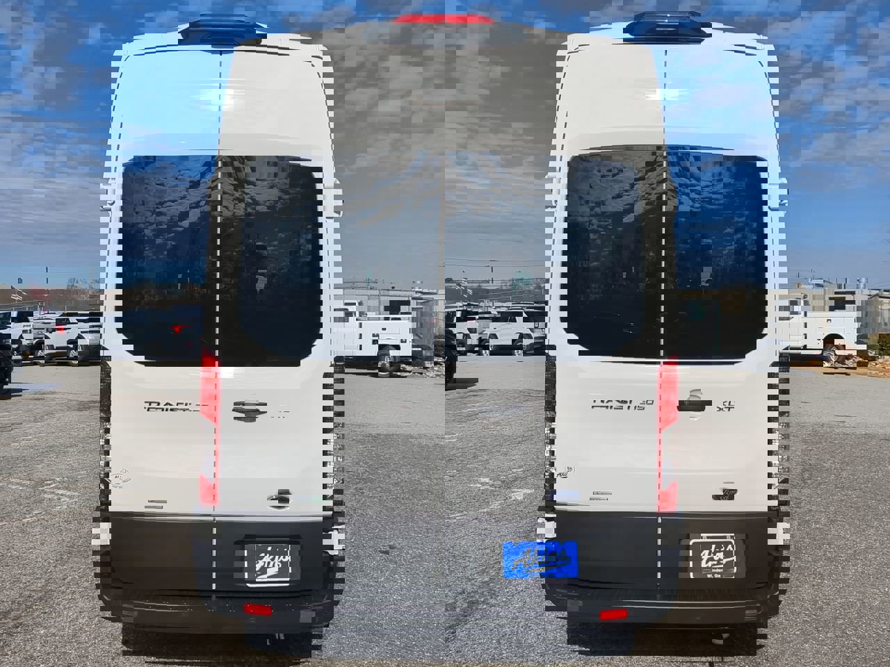 Used 2024 Ford Transit 350 XLT image 4