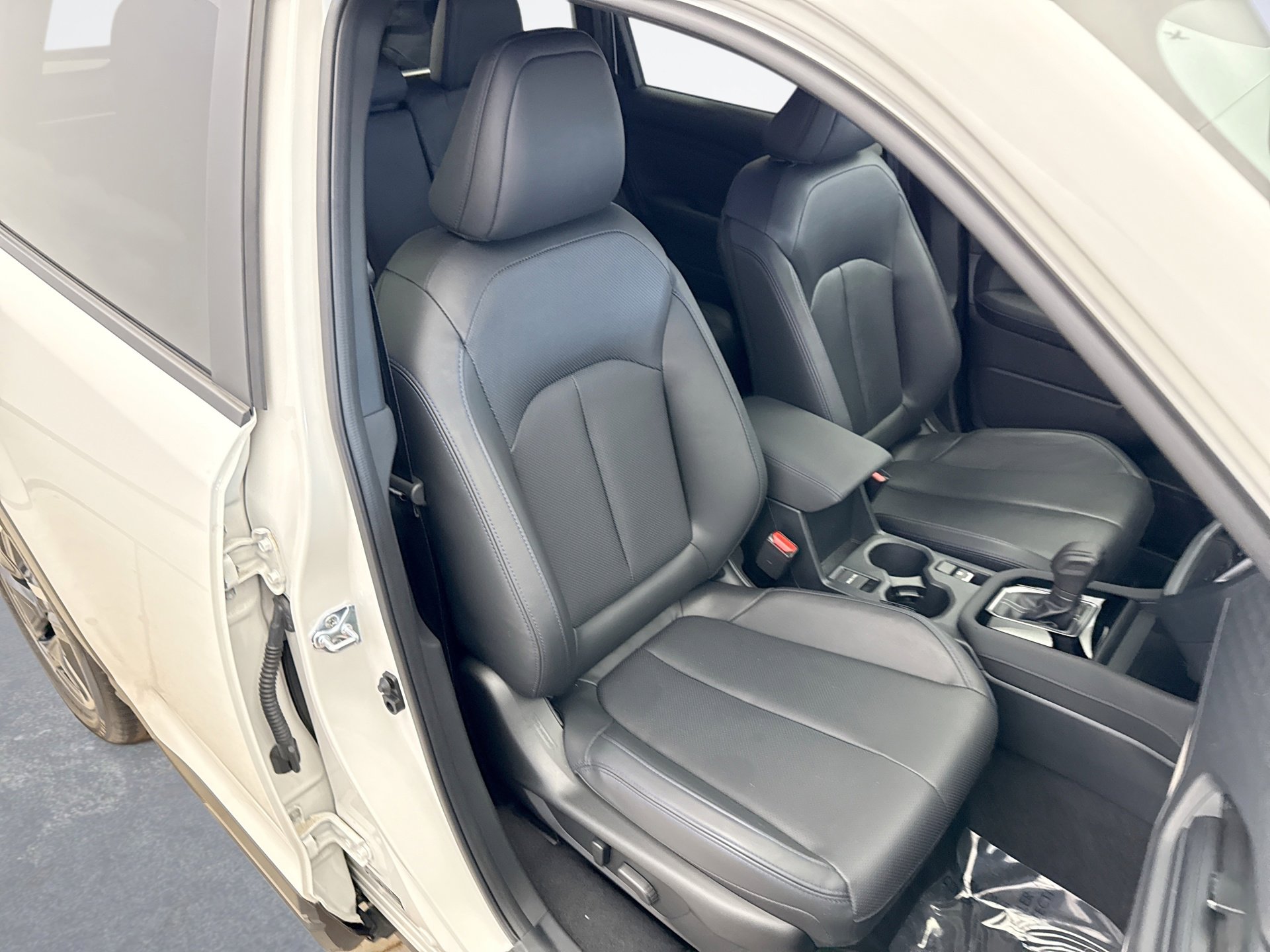 Used 2025 Subaru Forester Limited image 16