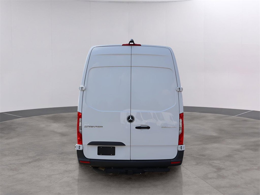 Used 2024 Mercedes-Benz Sprinter 3500 image 6