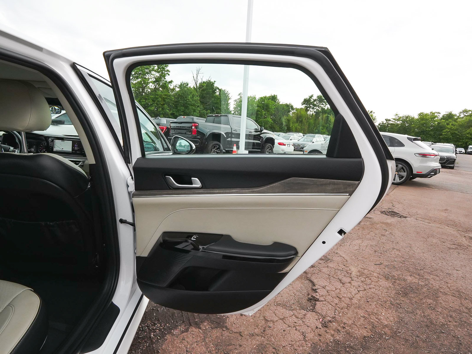 Used 2021 Kia K5 EX w/ EX Premium Package FWD image 11