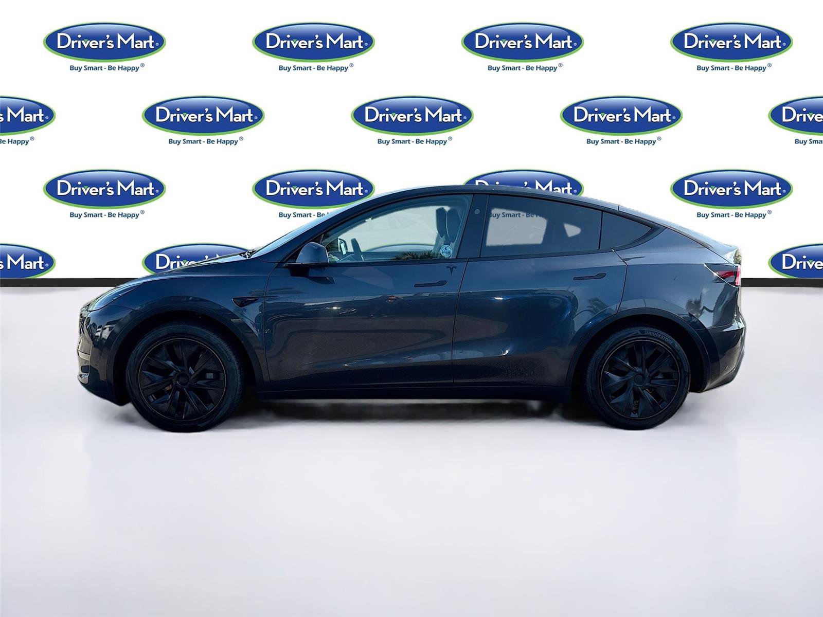 Used 2025 Tesla Model Y Long Range RWD image 4