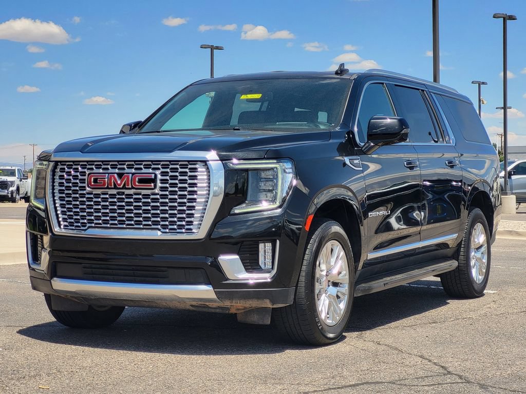 Used 2024 GMC Yukon XL Denali AWD/4WD image 4
