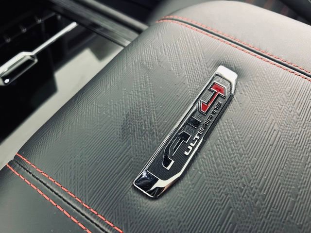 Used 2025 GMC Yukon AT4 Ultimate image 30