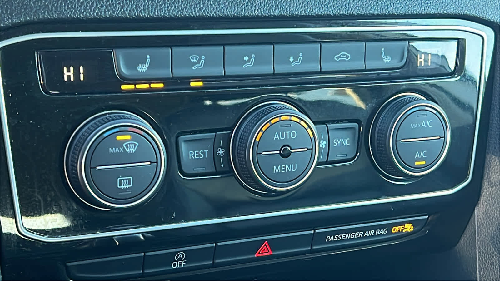 Used 2022 Volkswagen Atlas SE image 14