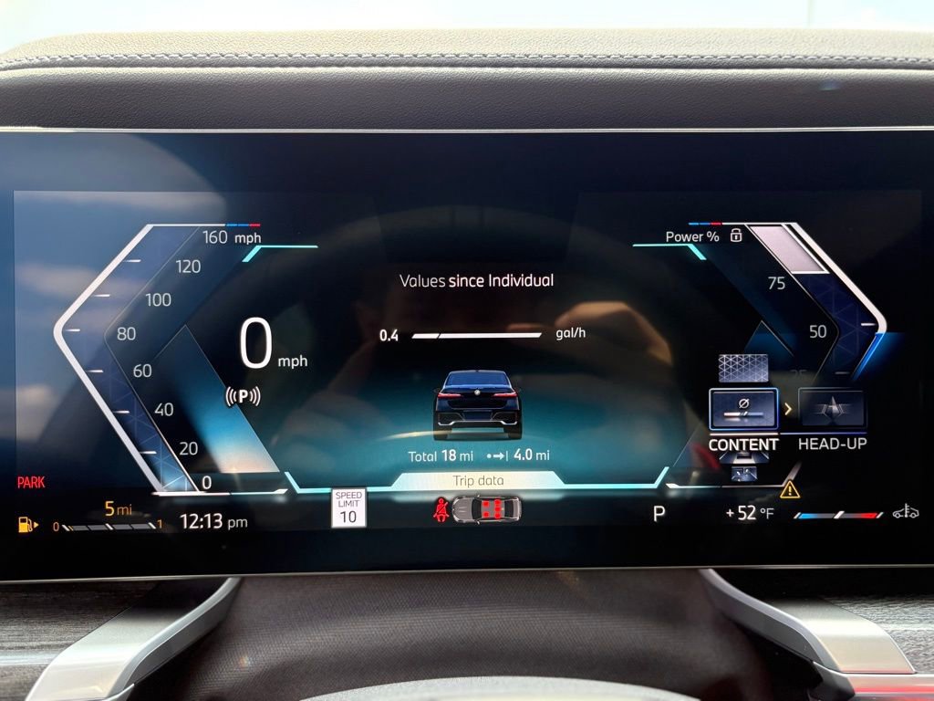 Used 2025 BMW 760i xDrive image 28