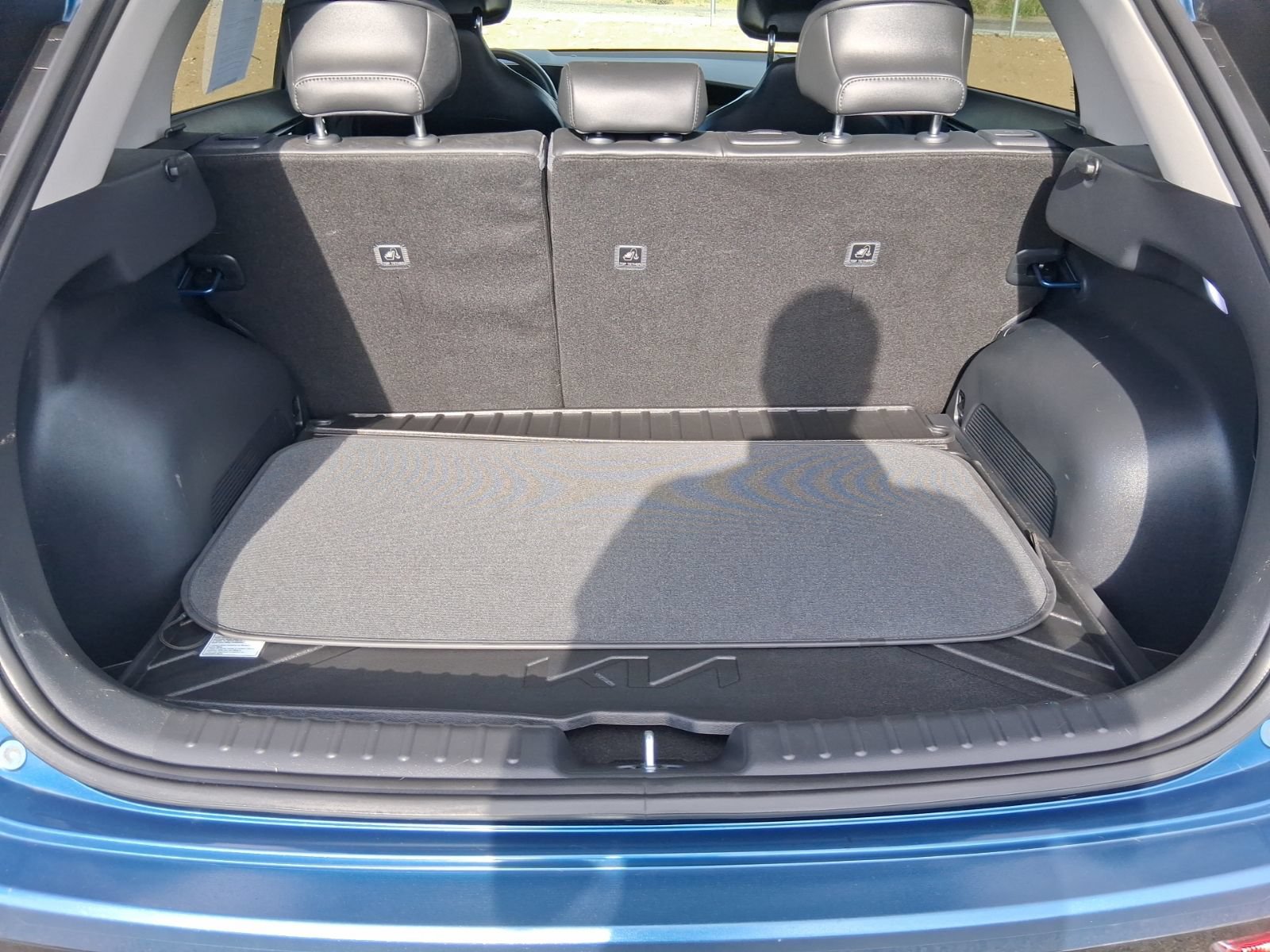 Used 2024 Kia Niro SX Touring FWD image 13