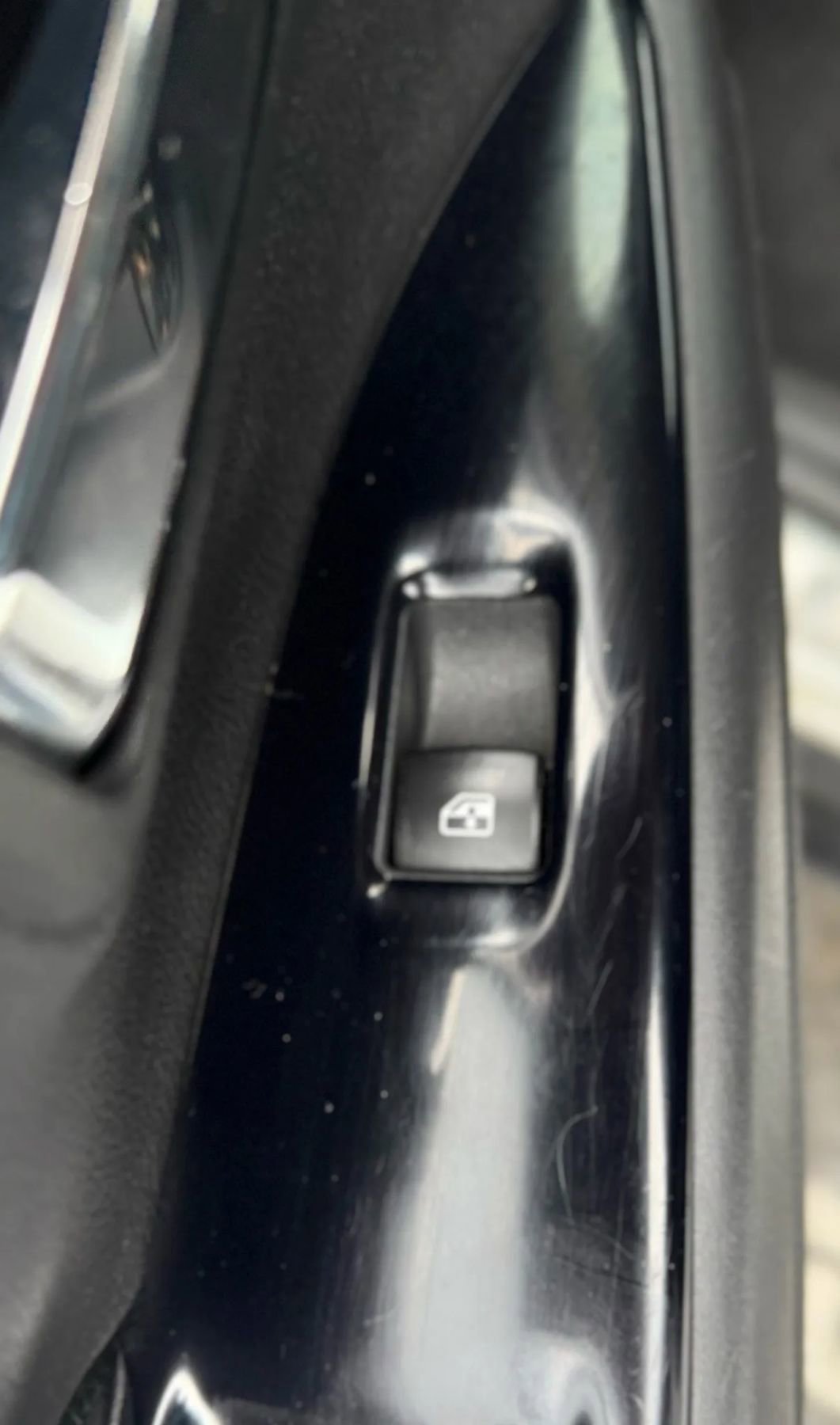 Used 2017 Mitsubishi Outlander GT image 30