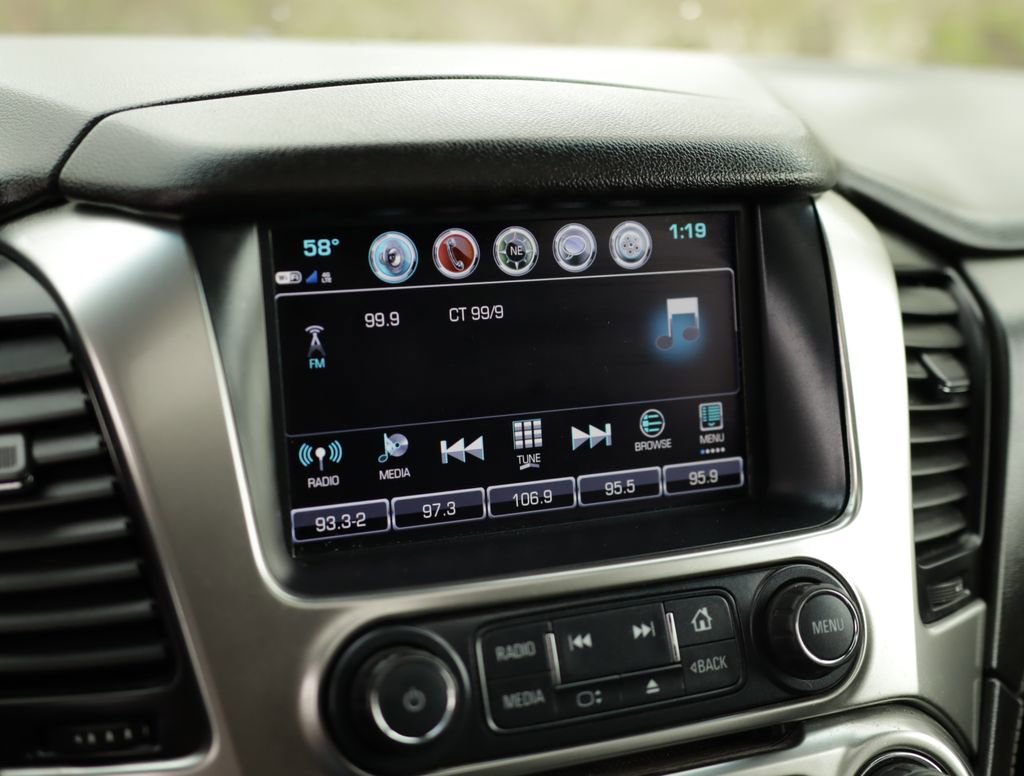 Used 2019 Chevrolet Suburban LT AWD/4WD image 14