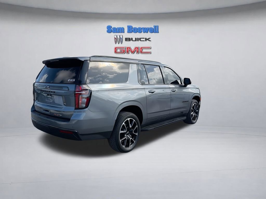 Used 2022 Chevrolet Suburban RST w/ Luxury Package AWD/4WD image 8