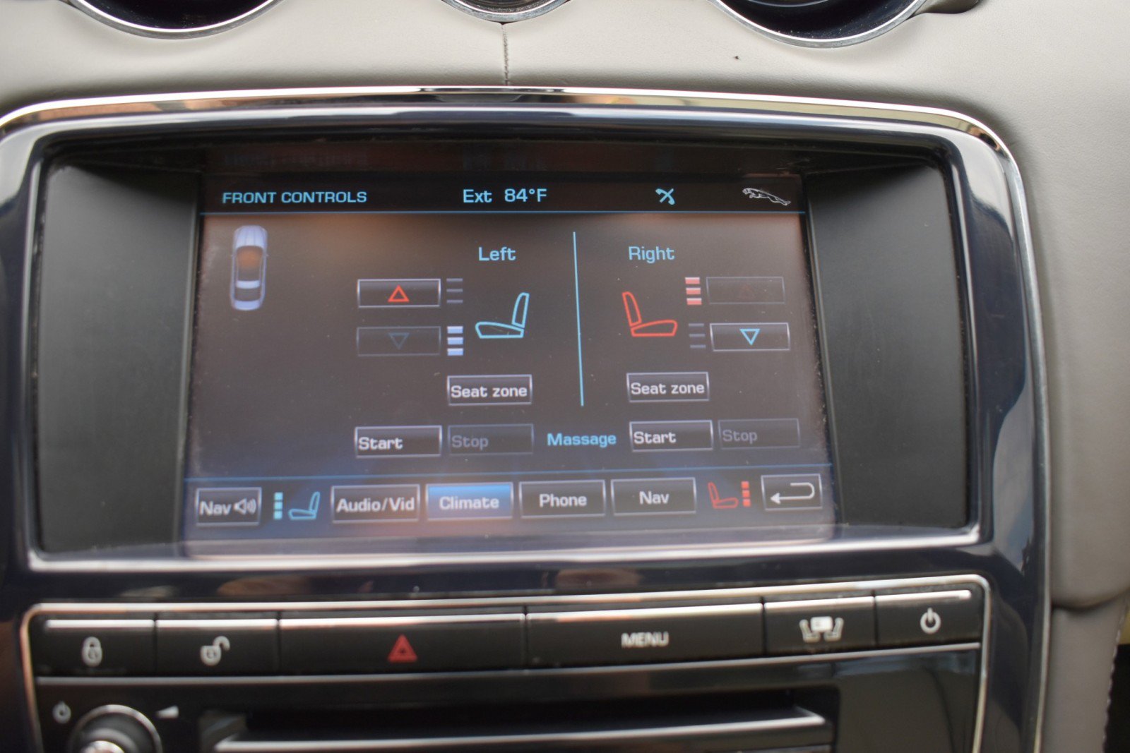 Used 2011 Jaguar XJ L RWD image 20