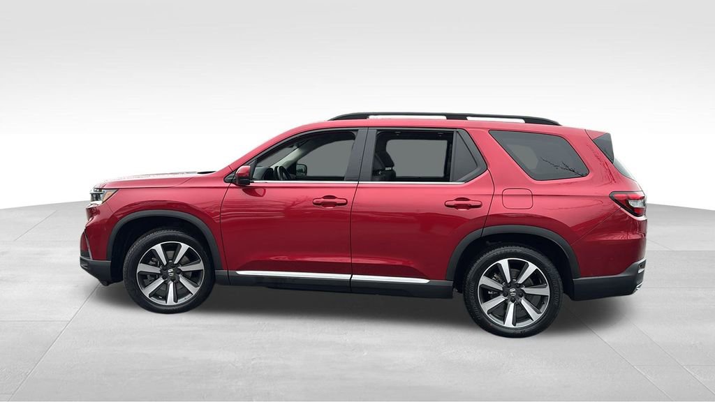 Certified 2023 Honda Pilot Touring image 4
