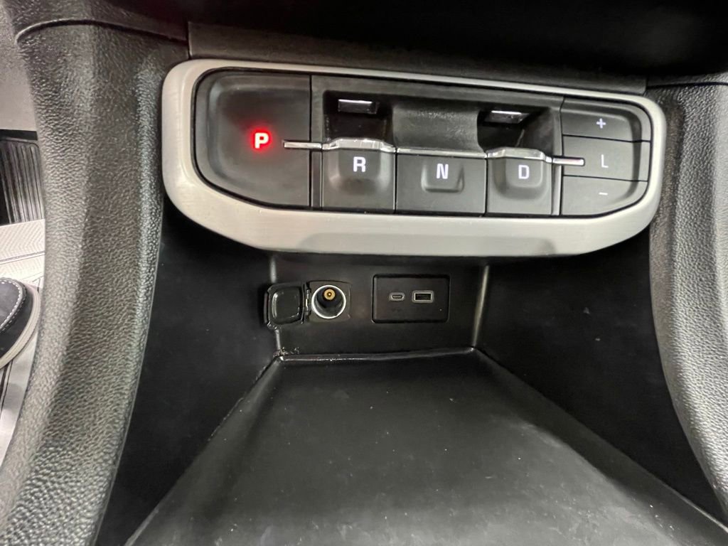 Used 2023 GMC Acadia SLE AWD/4WD image 19