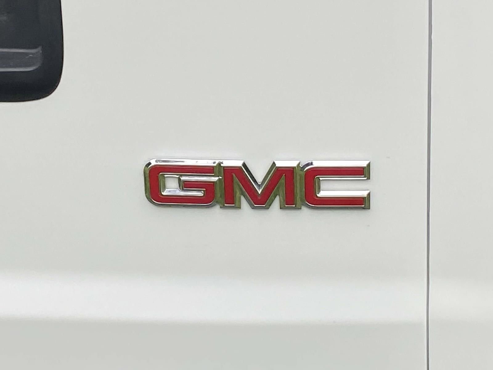 Used 2025 GMC Savana 2500 w/ Driver Convenience Package RWD image 11