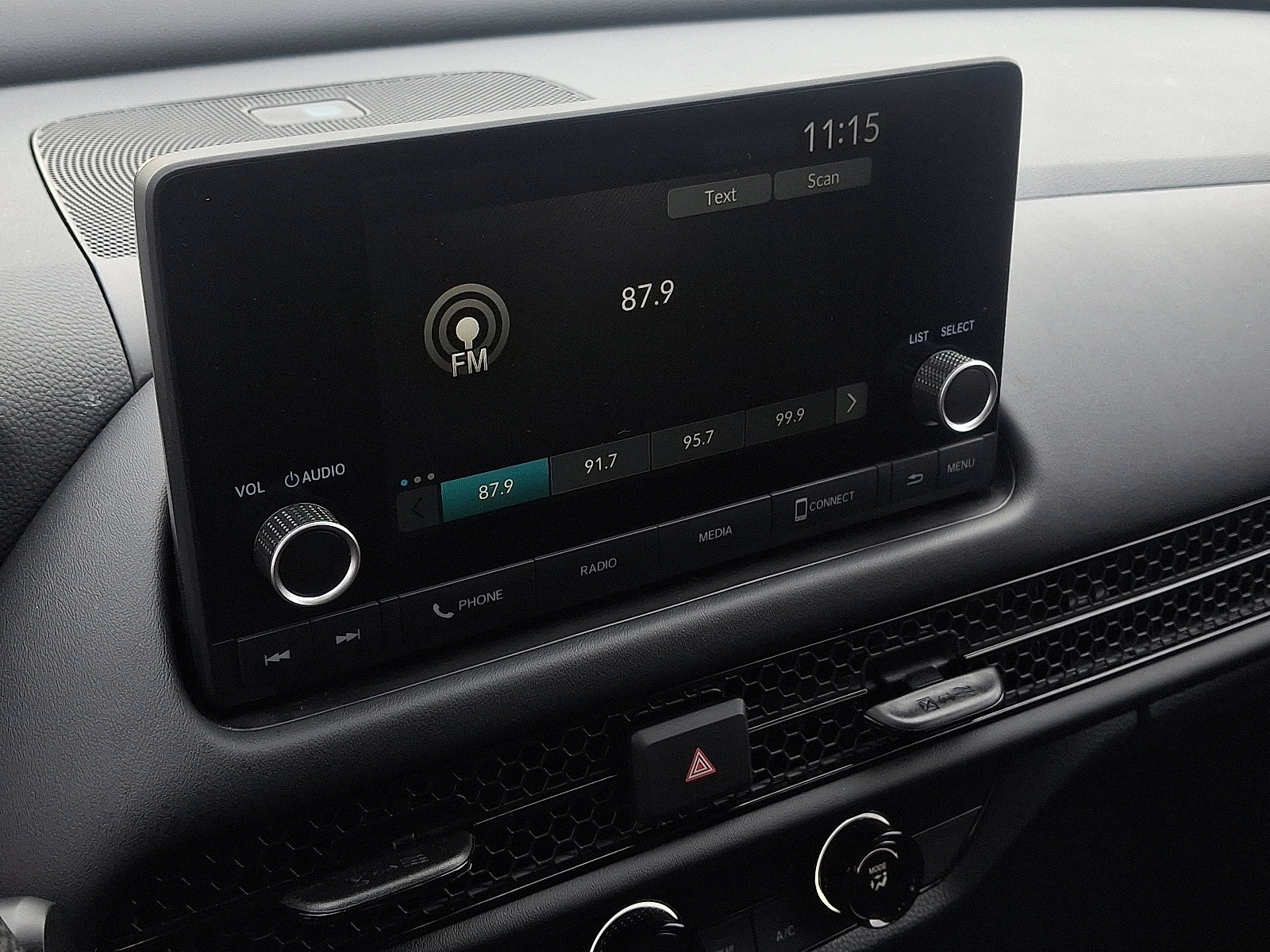 Certified 2025 Honda HR-V LX image 16