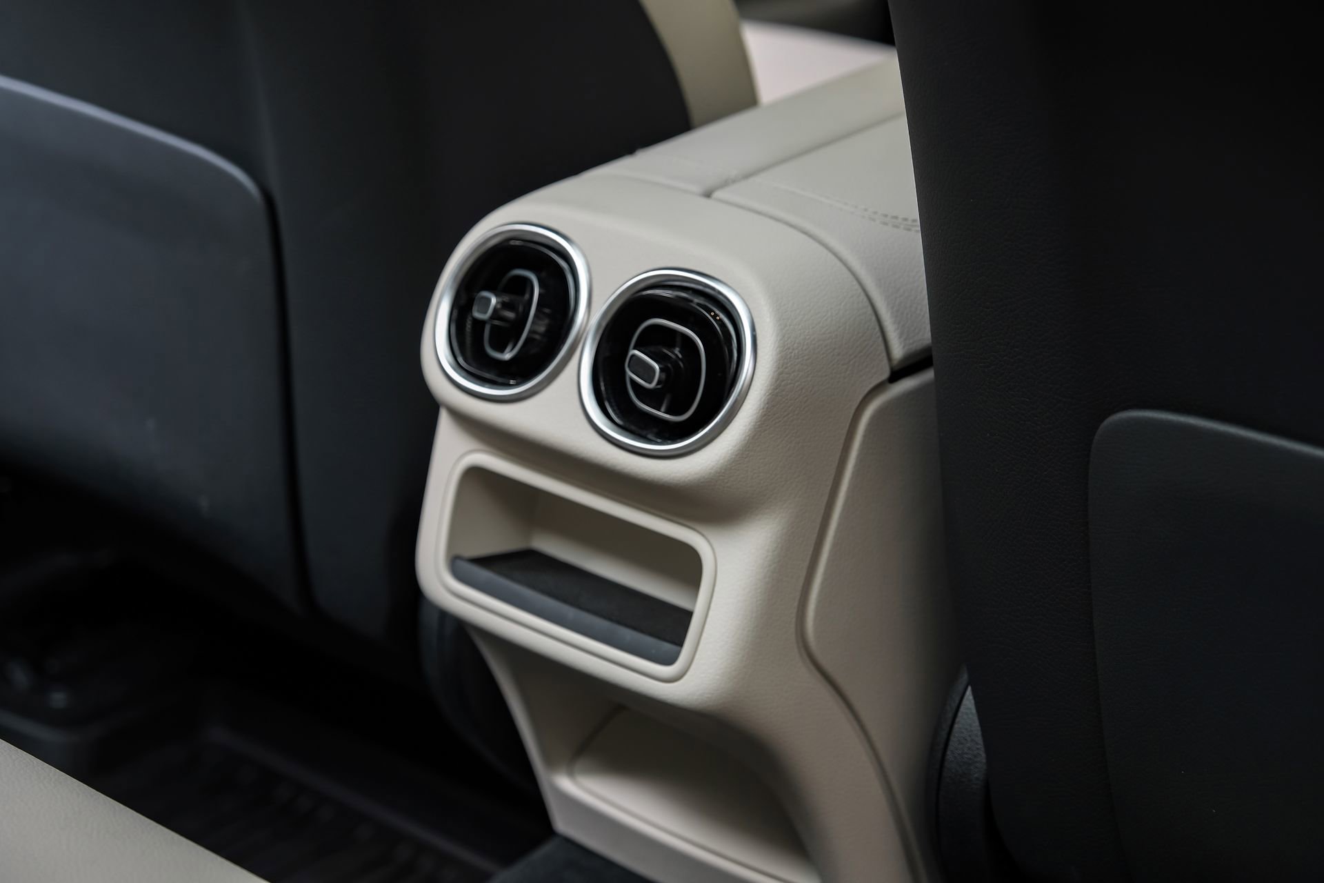 Used 2024 Mercedes-Benz GLC 300 image 35