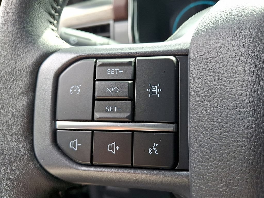 Used 2023 Ford F150 Lariat AWD/4WD image 23