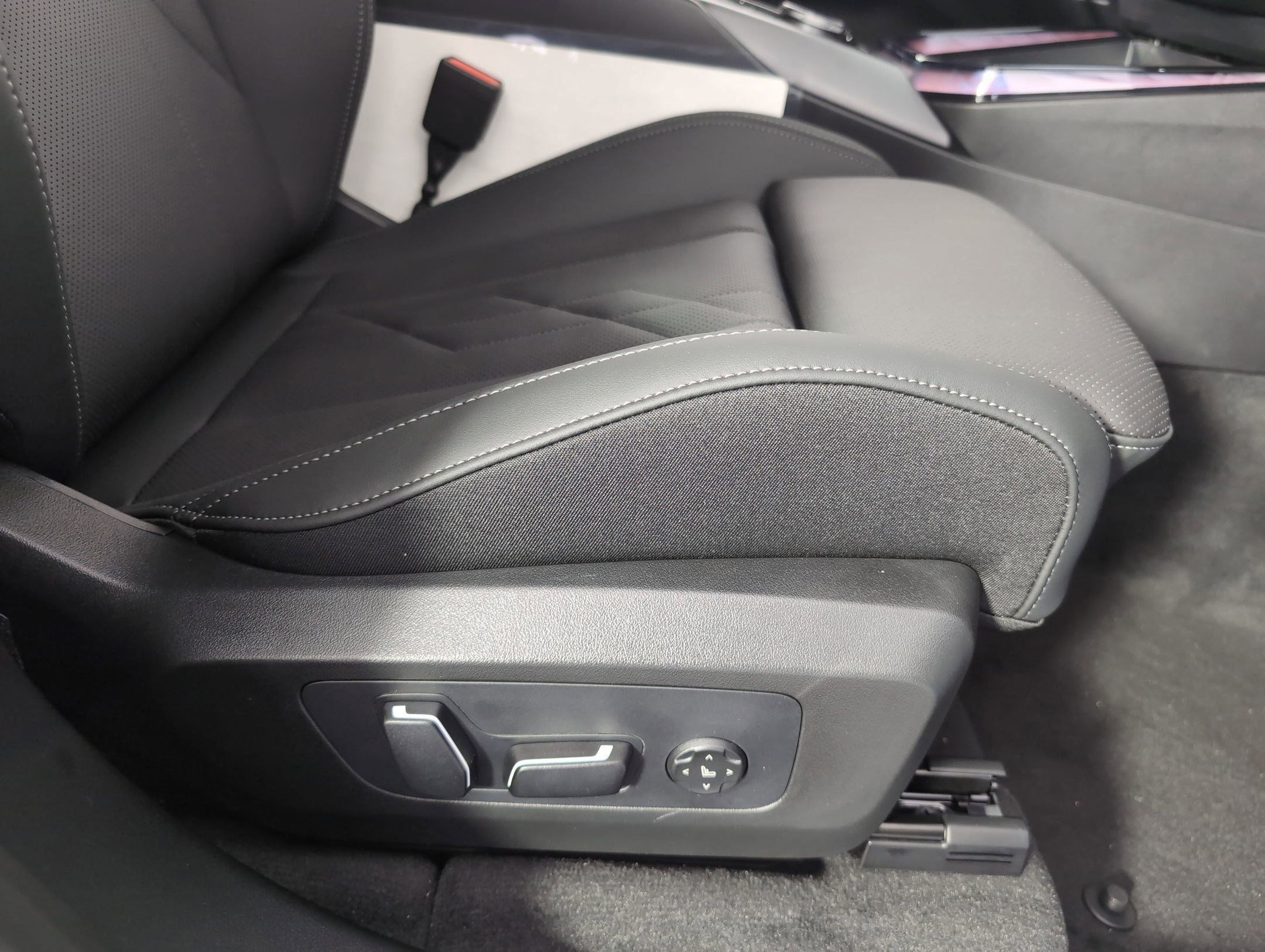 Used 2026 BMW X3 xDrive30 image 29