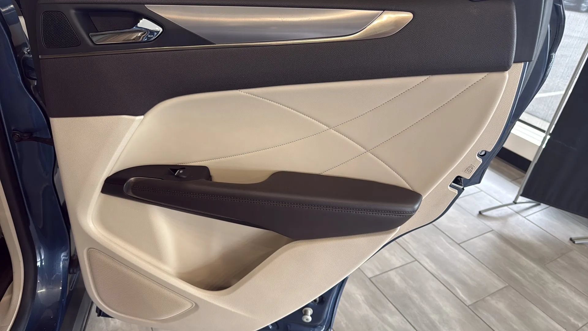 Used 2018 Lincoln MKC Premiere FWD image 34