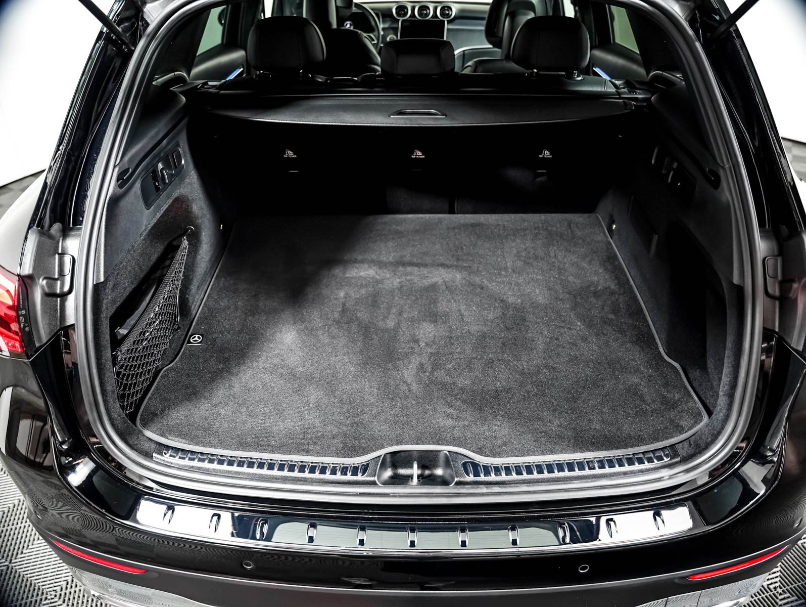 Certified 2026 Mercedes-Benz GLC 300 image 8