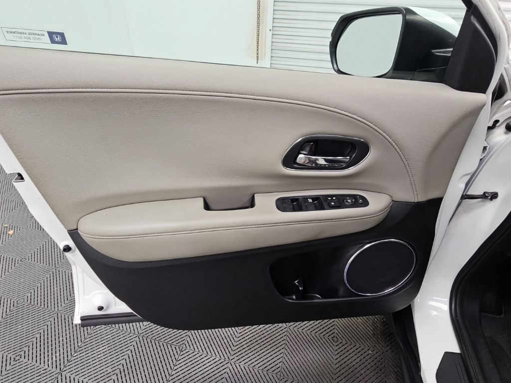 Used 2017 Honda HR-V EX-L image 30