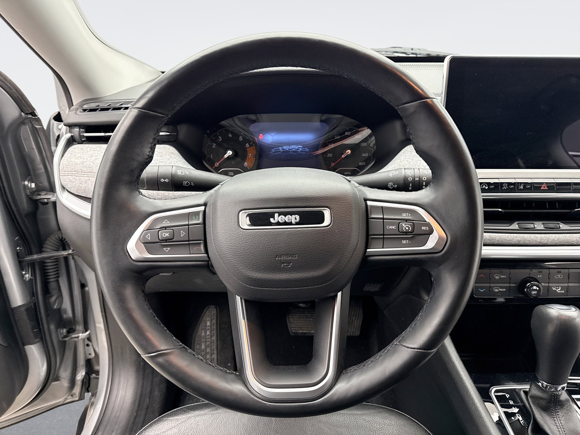 Used 2022 Jeep Compass Latitude image 12