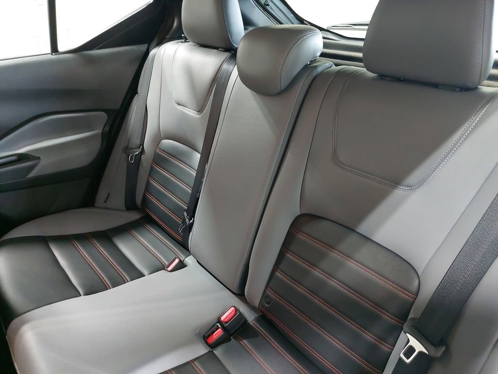 Used 2023 Nissan Kicks SR w/ SR Premium Package FWD image 13