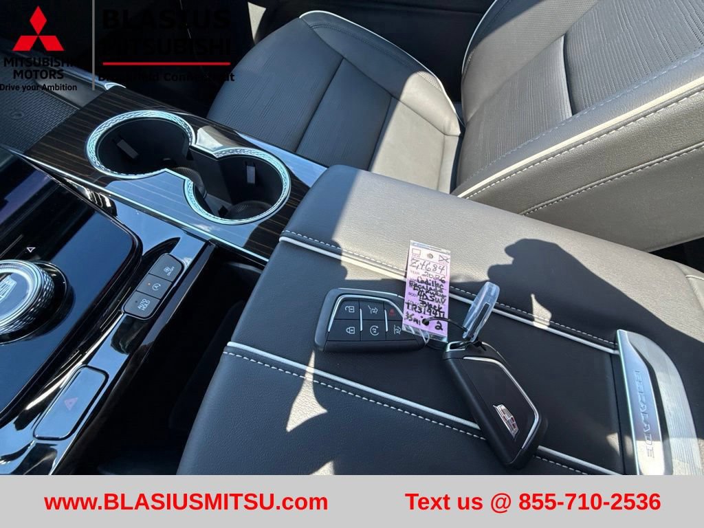 Used 2026 Cadillac Escalade Luxury AWD/4WD image 53