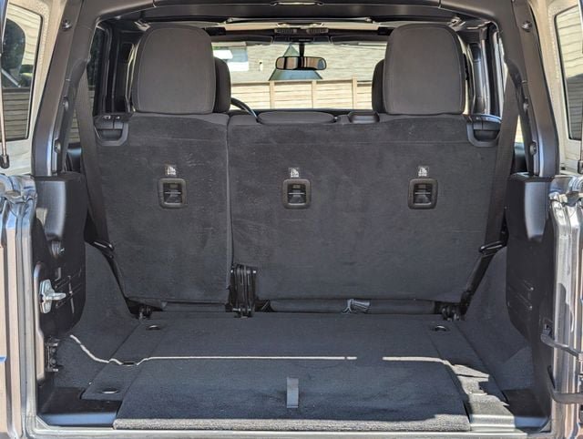 Used 2019 Jeep Wrangler Unlimited Sport S AWD/4WD image 28