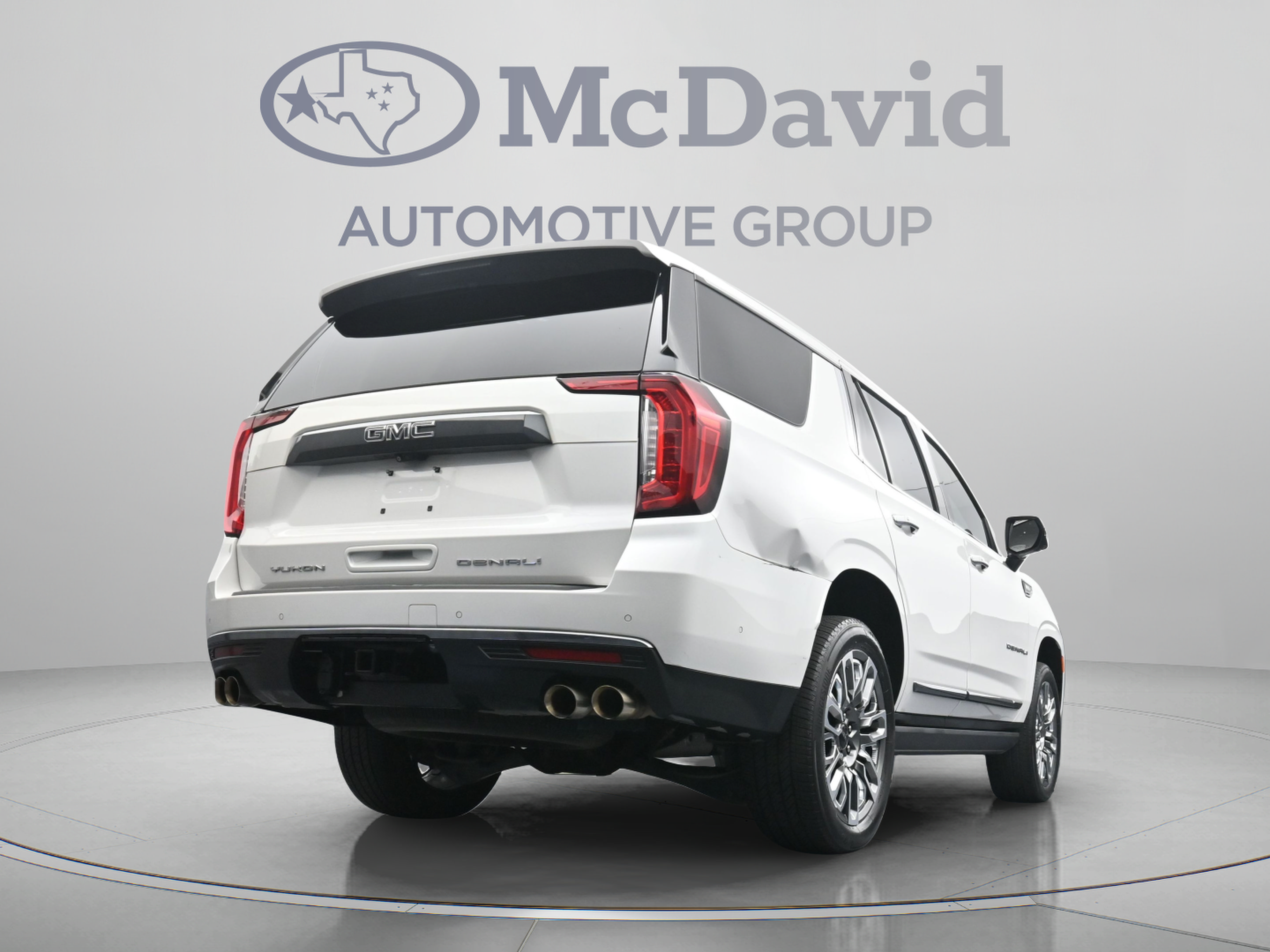 Used 2024 GMC Yukon Denali Ultimate AWD/4WD image 32