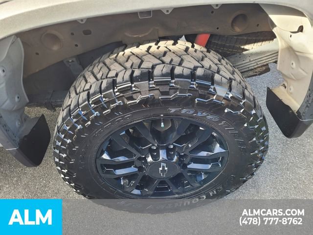 Used 2025 Chevrolet Silverado 2500 Custom w/ Custom Convenience Package image 11