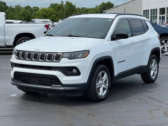 Used 2023 Jeep Compass Latitude AWD/4WD image 43