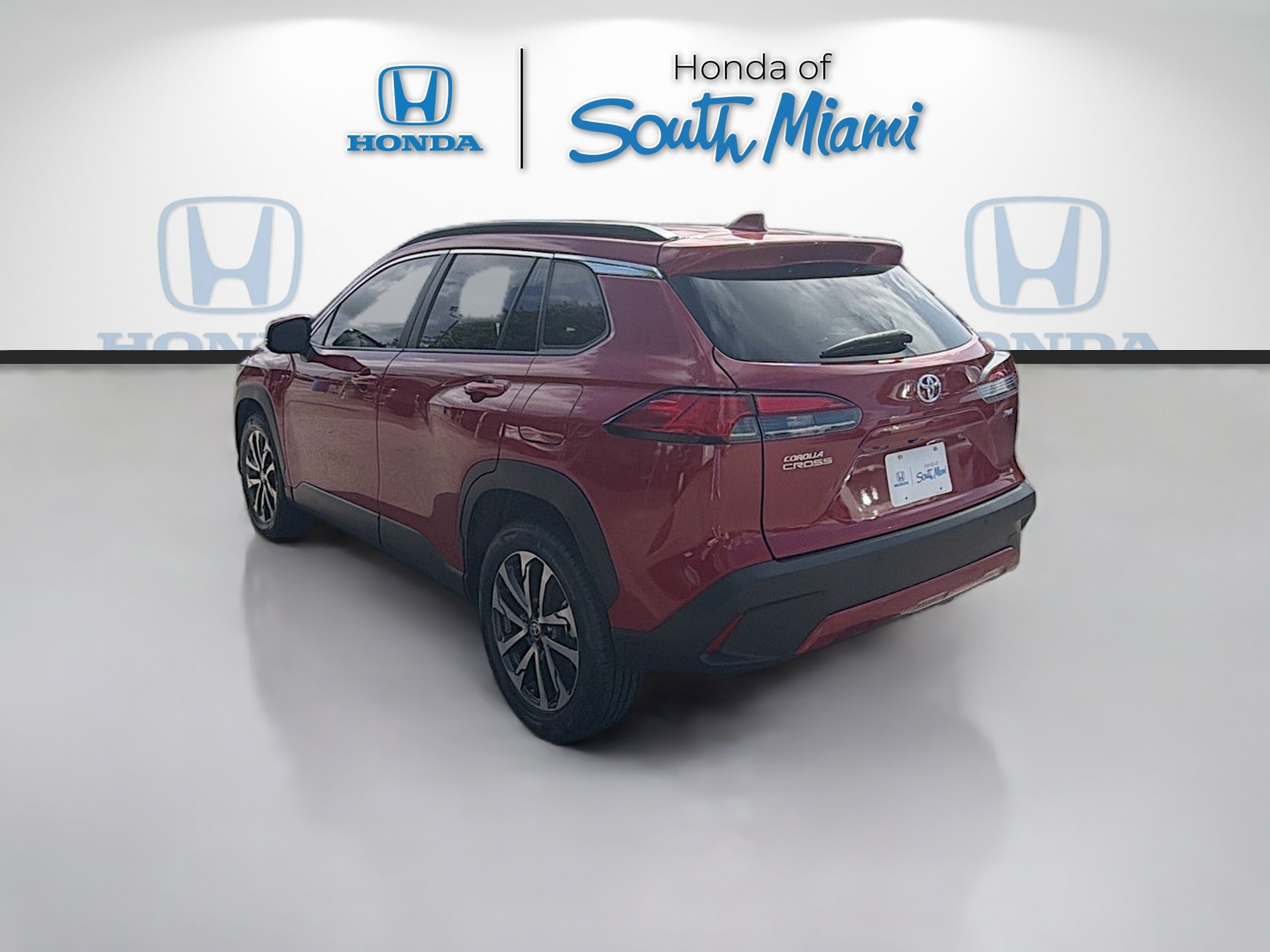 Used 2022 Toyota Corolla Cross XLE FWD image 5