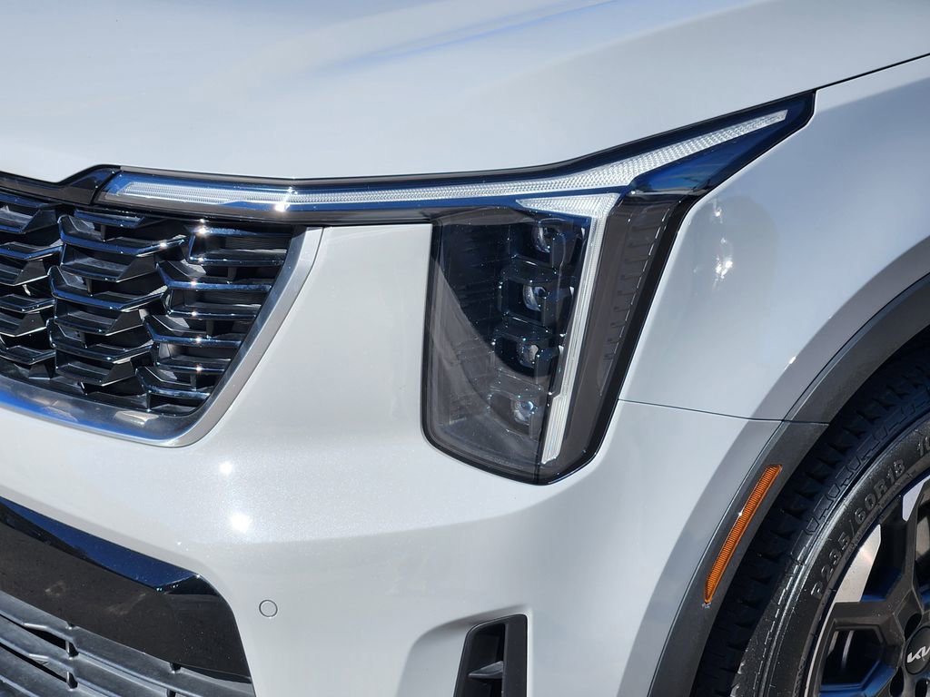 Used 2024 Kia Sorento S w/ Panoramic Sunroof Package image 8