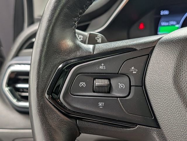 Used 2023 Chevrolet Bolt EUV Premier w/ Sun & Sound Package FWD image 22
