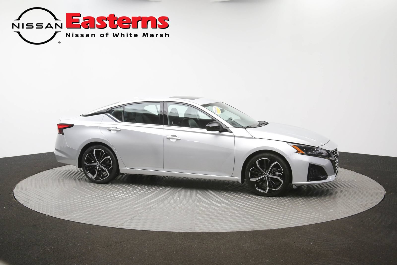 Used 2023 Nissan Altima 2.5 SR w/ SR Premium Package FWD image 45