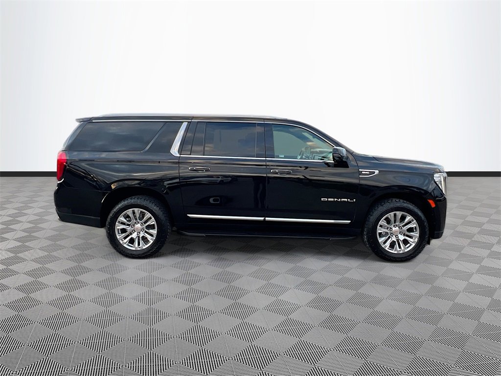 Used 2024 GMC Yukon XL Denali image 8