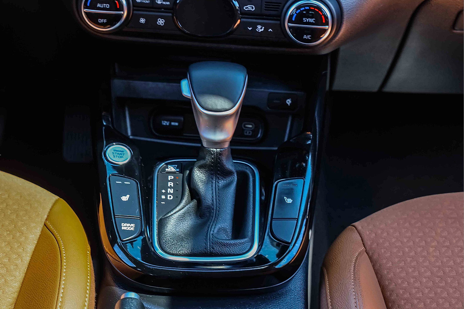 Certified 2024 Kia Soul EX w/ Option Group 015 FWD image 13