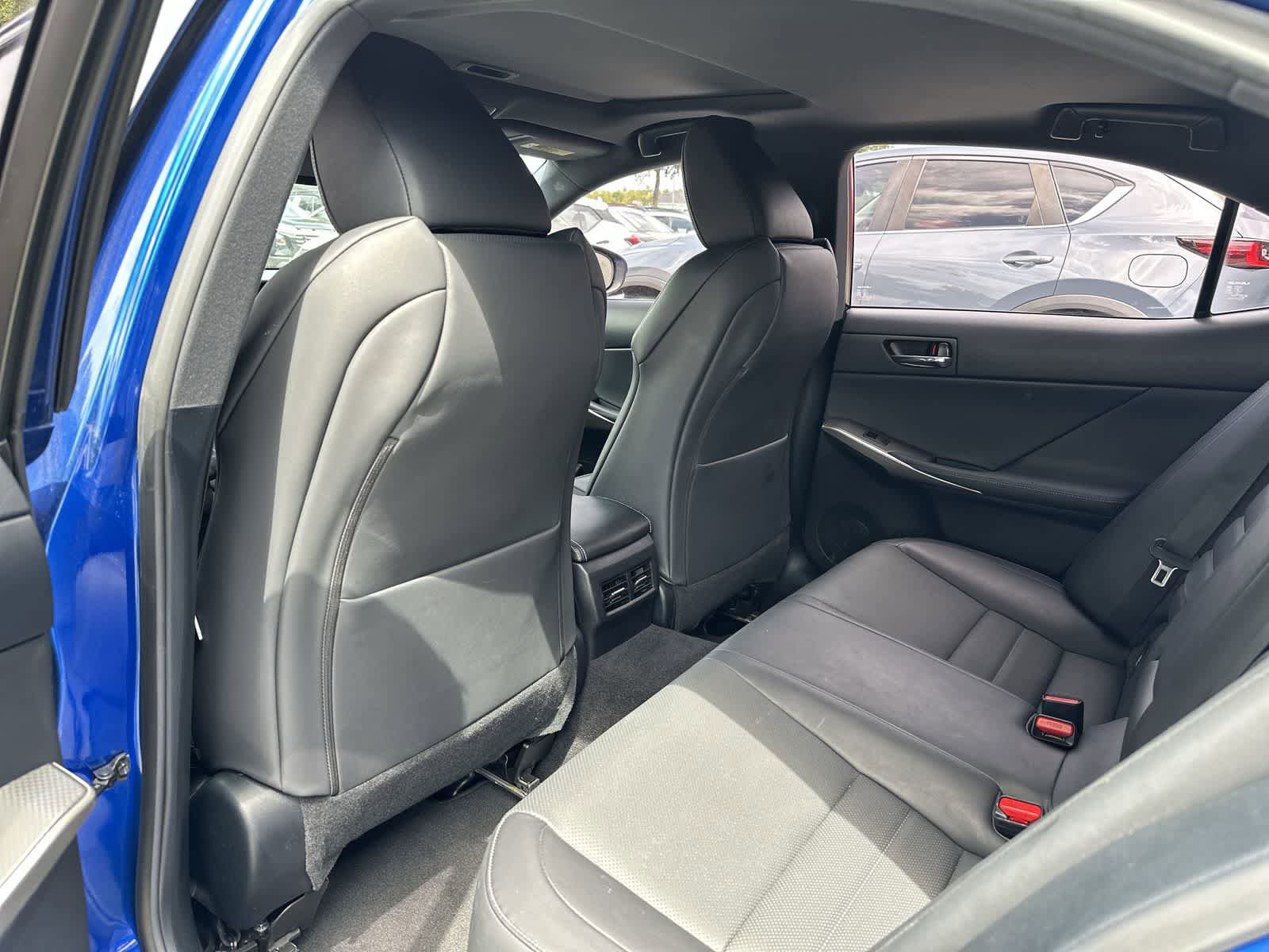 Used 2016 Lexus IS 200t w/ F Sport Package RWD image 18