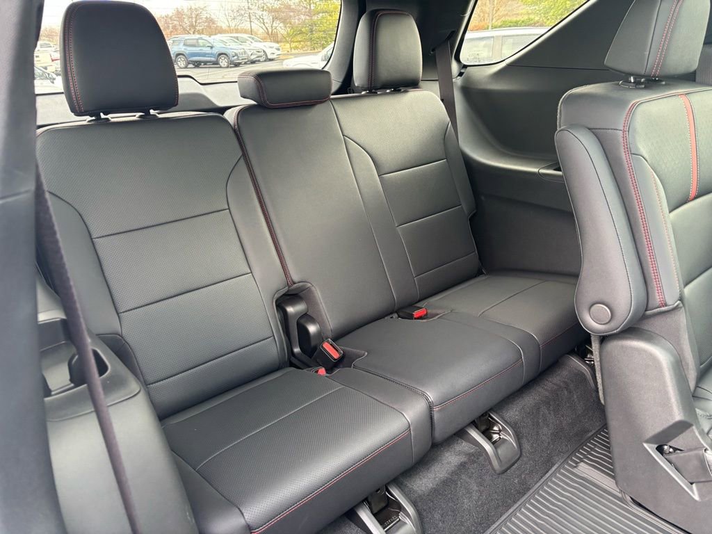 Used 2024 Chevrolet Traverse RS w/ LPO, Floor Liner Package image 26