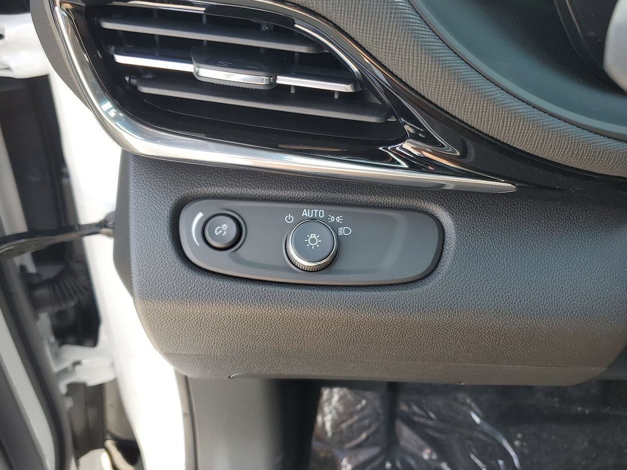 New 2026 Buick Envista Sport Touring w/ Convenience I Package FWD image 29