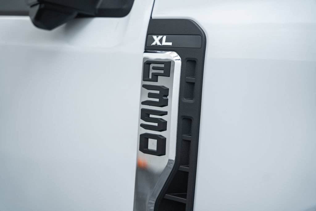 New 2026 Ford F350 XL w/ 360-Degree Camera Package AWD/4WD image 13
