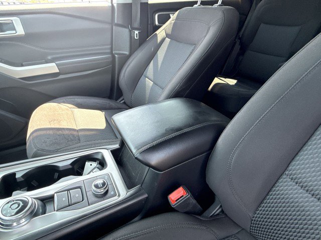 Used 2022 Ford Explorer XLT image 21