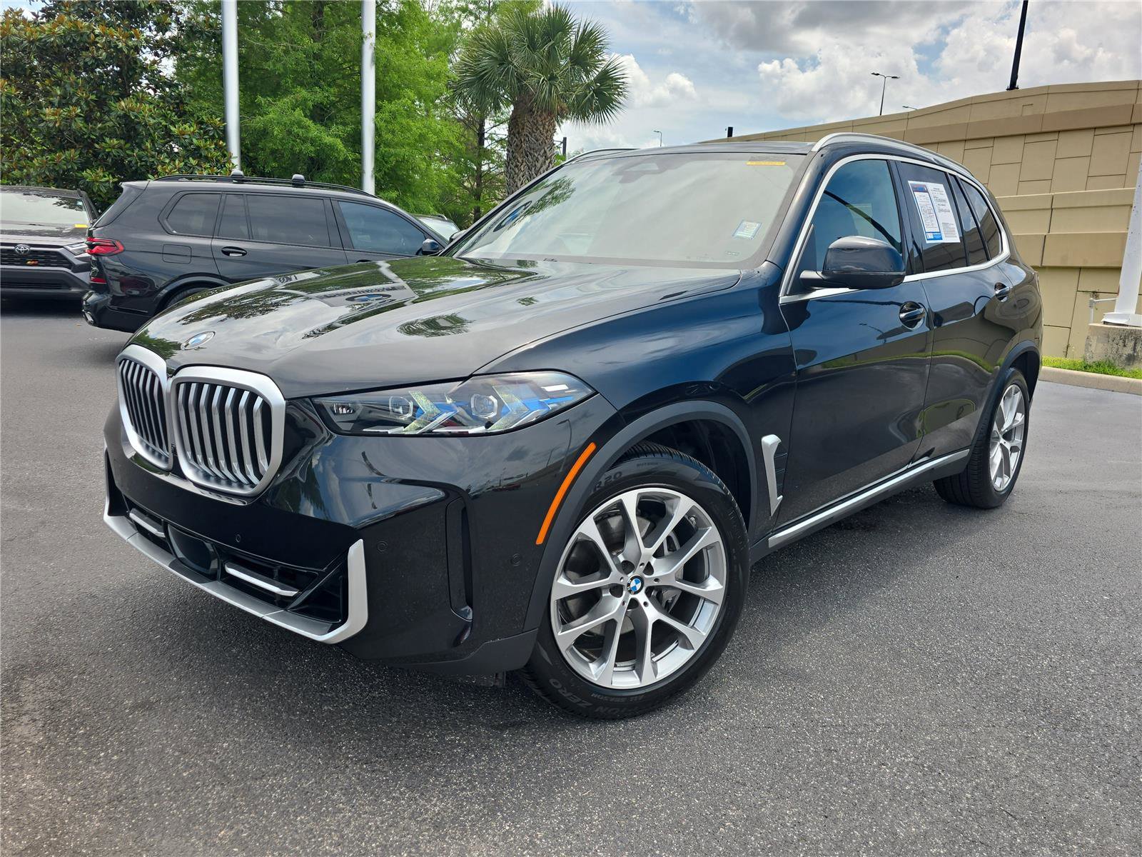 Used 2024 BMW X5 xDrive40i w/ Premium Package AWD/4WD image 24