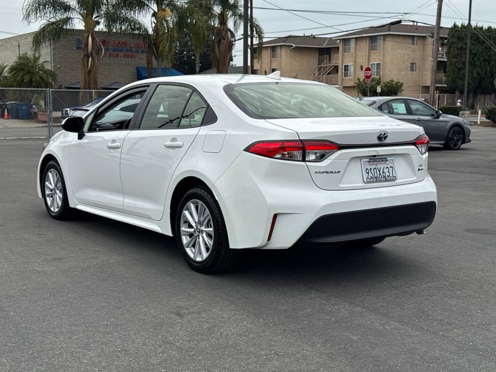 Certified 2025 Toyota Corolla LE w/ LE Premium Package FWD image 8