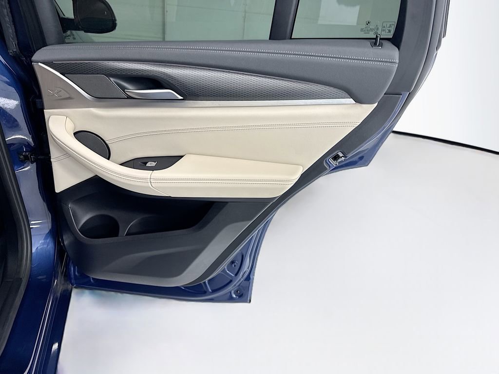 Certified 2023 BMW X4 M40i w/ Premium Package image 26