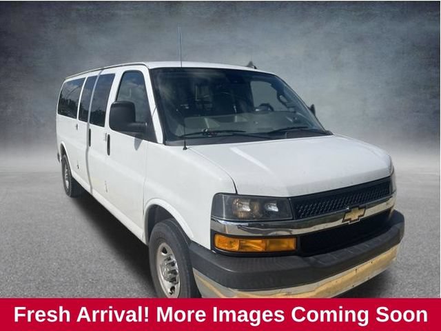 Used 2020 Chevrolet Express 3500 LT w/ LT Preferred Equipment Group RWD image 1
