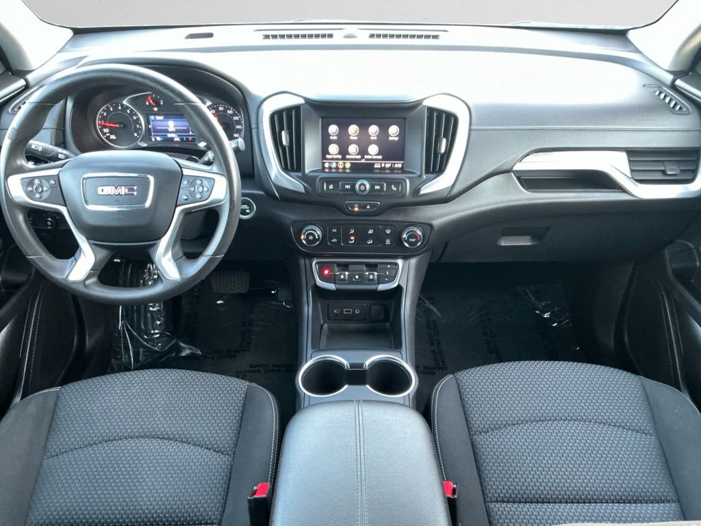 Used 2024 GMC Terrain SLE image 10